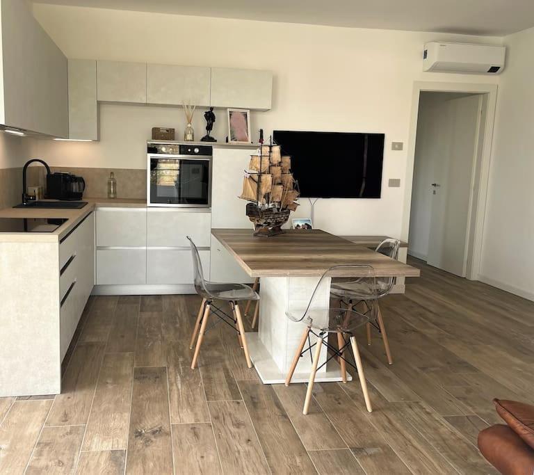 Apartament Attico Sole Lido di Jesolo Zewnętrze zdjęcie