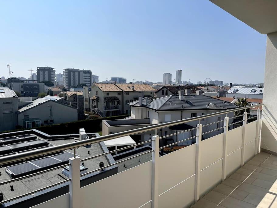 Apartament Attico Sole Lido di Jesolo Zewnętrze zdjęcie