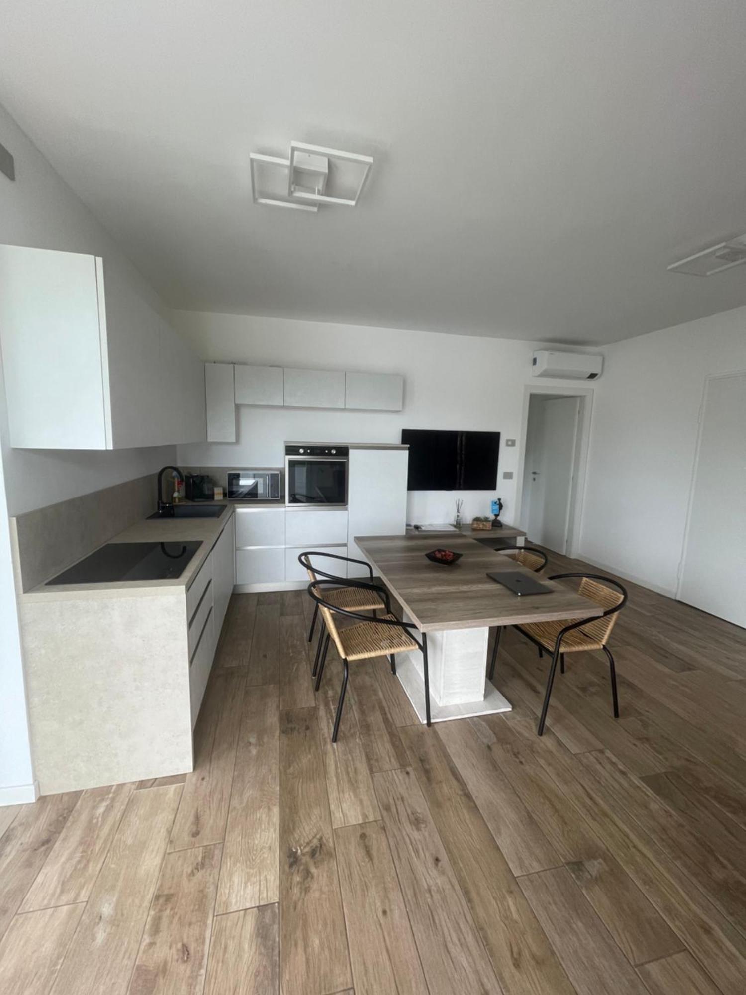 Apartament Attico Sole Lido di Jesolo Zewnętrze zdjęcie